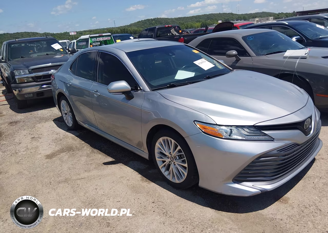 2020 Toyota Camry Xle – zdjęcie 1 z 16
