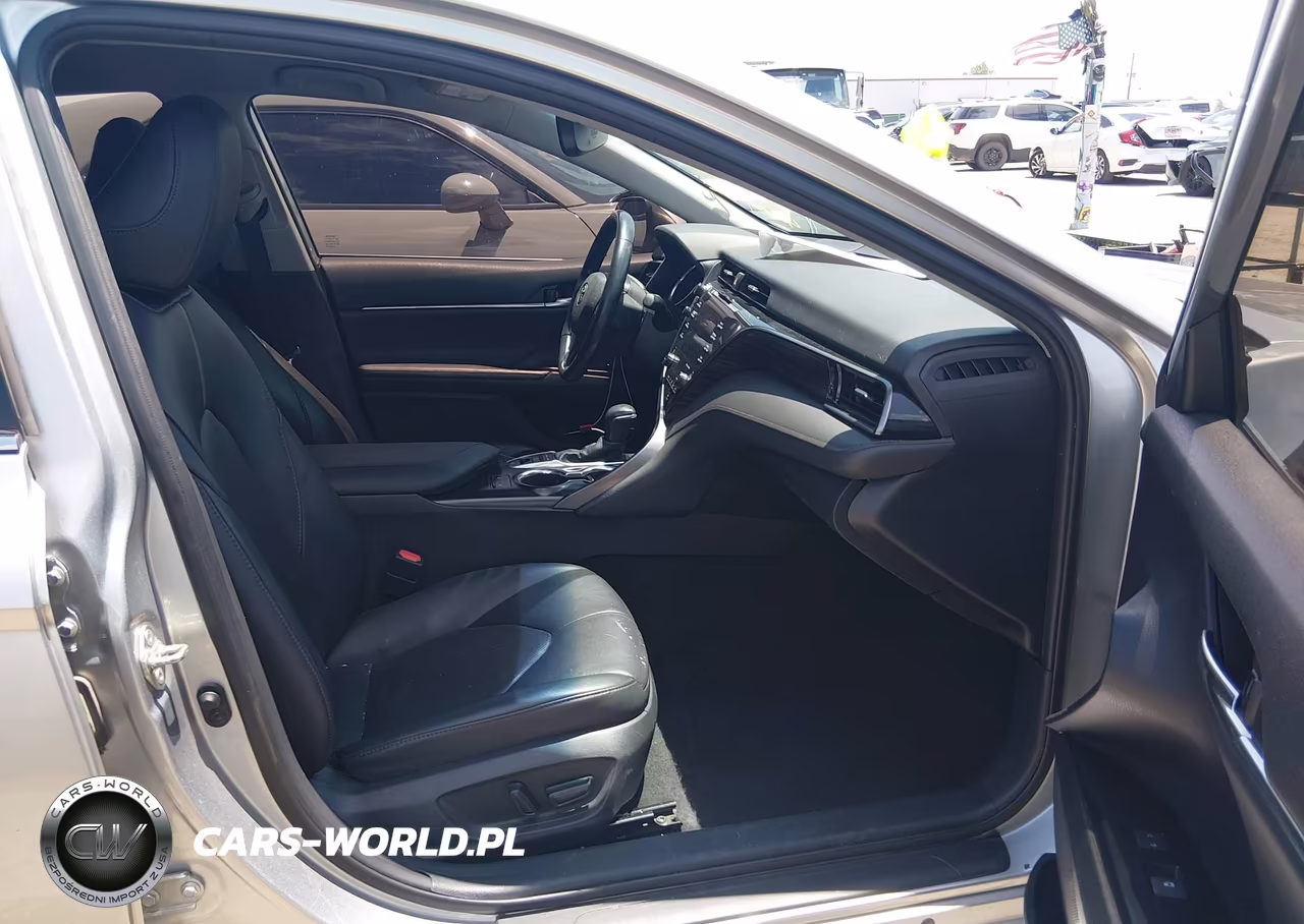 2020 Toyota Camry Xle VIN:4T1F11AK4LU941215 - 5