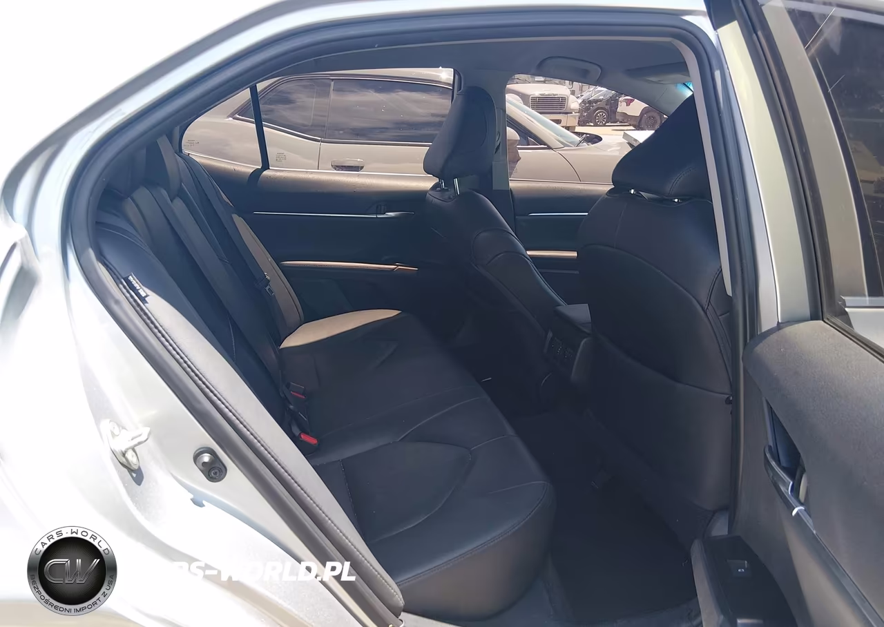 2020 Toyota Camry Xle VIN:4T1F11AK4LU941215 - 8