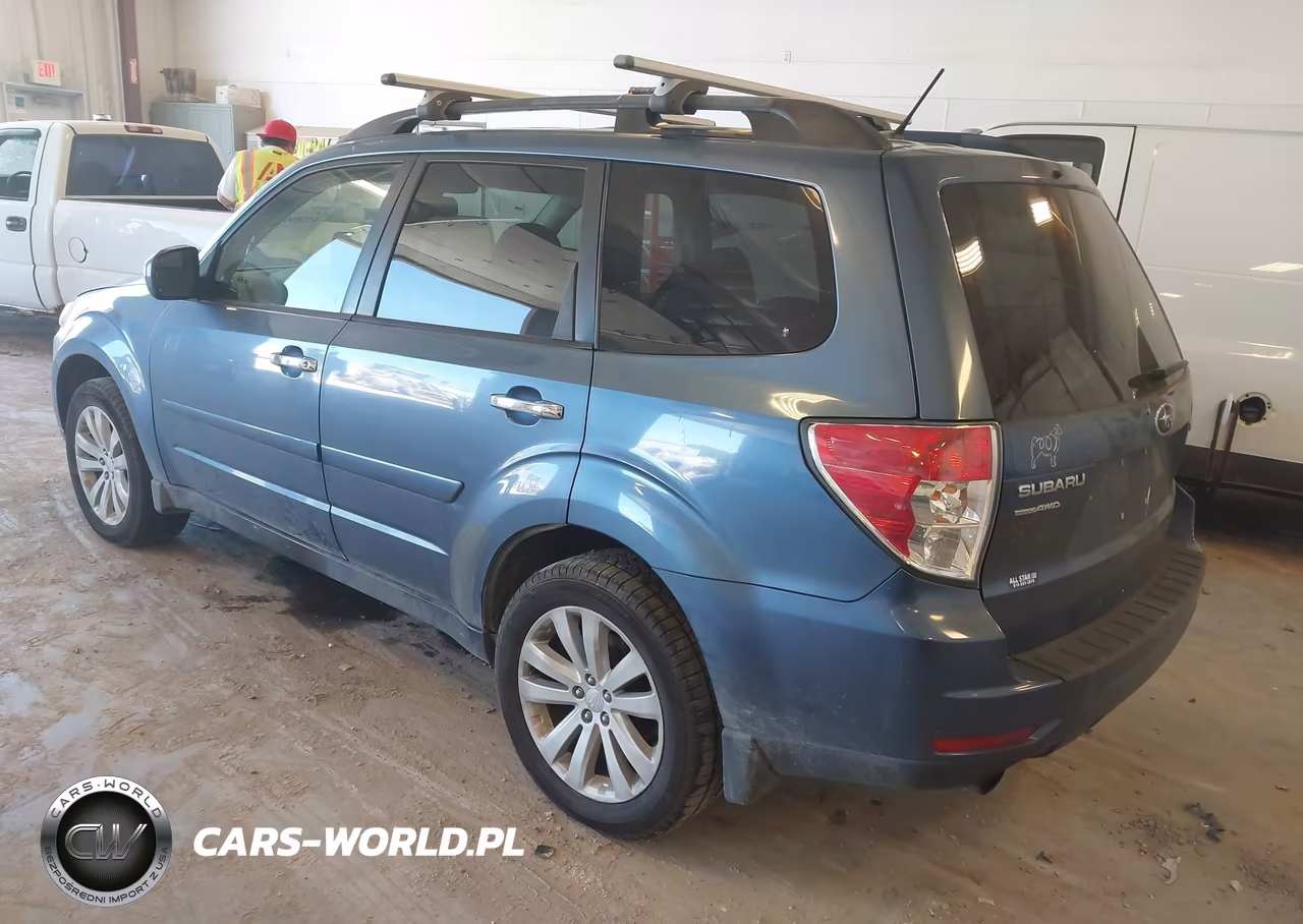 2012 Subaru Forester 2.5X Premium VIN:JF2SHADC4CH434621 - 3