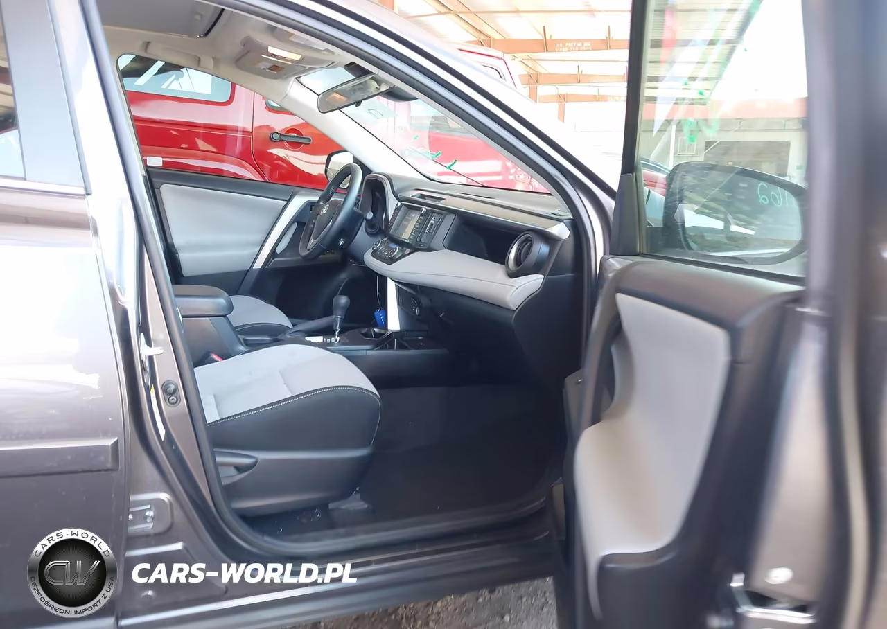 2018 Toyota Rav4 Xle VIN:JTMWFREVXJJ167494 - 5