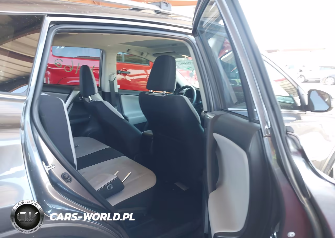 2018 Toyota Rav4 Xle VIN:JTMWFREVXJJ167494 - 8