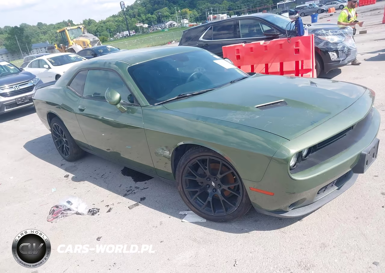 2018 Dodge Challenger Sxt