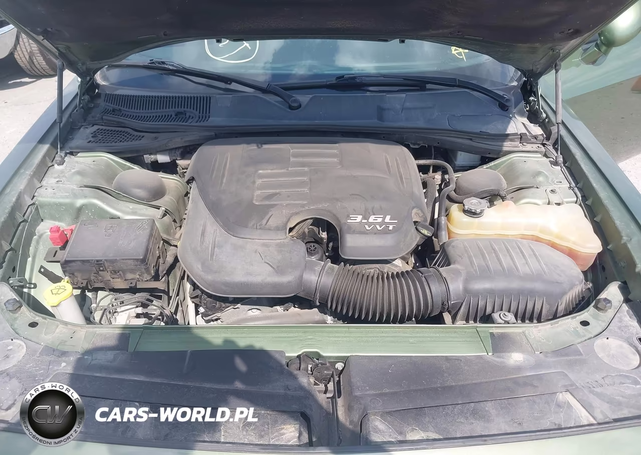 2018 Dodge Challenger Sxt VIN:2C3CDZAG1JH305929 - 10