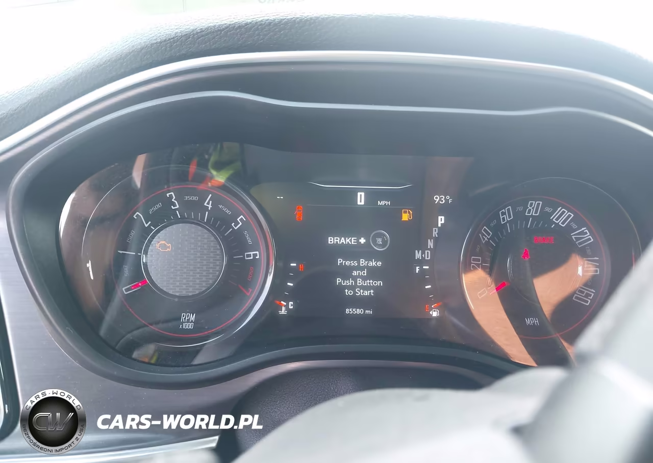2018 Dodge Challenger Sxt VIN:2C3CDZAG1JH305929 - 7