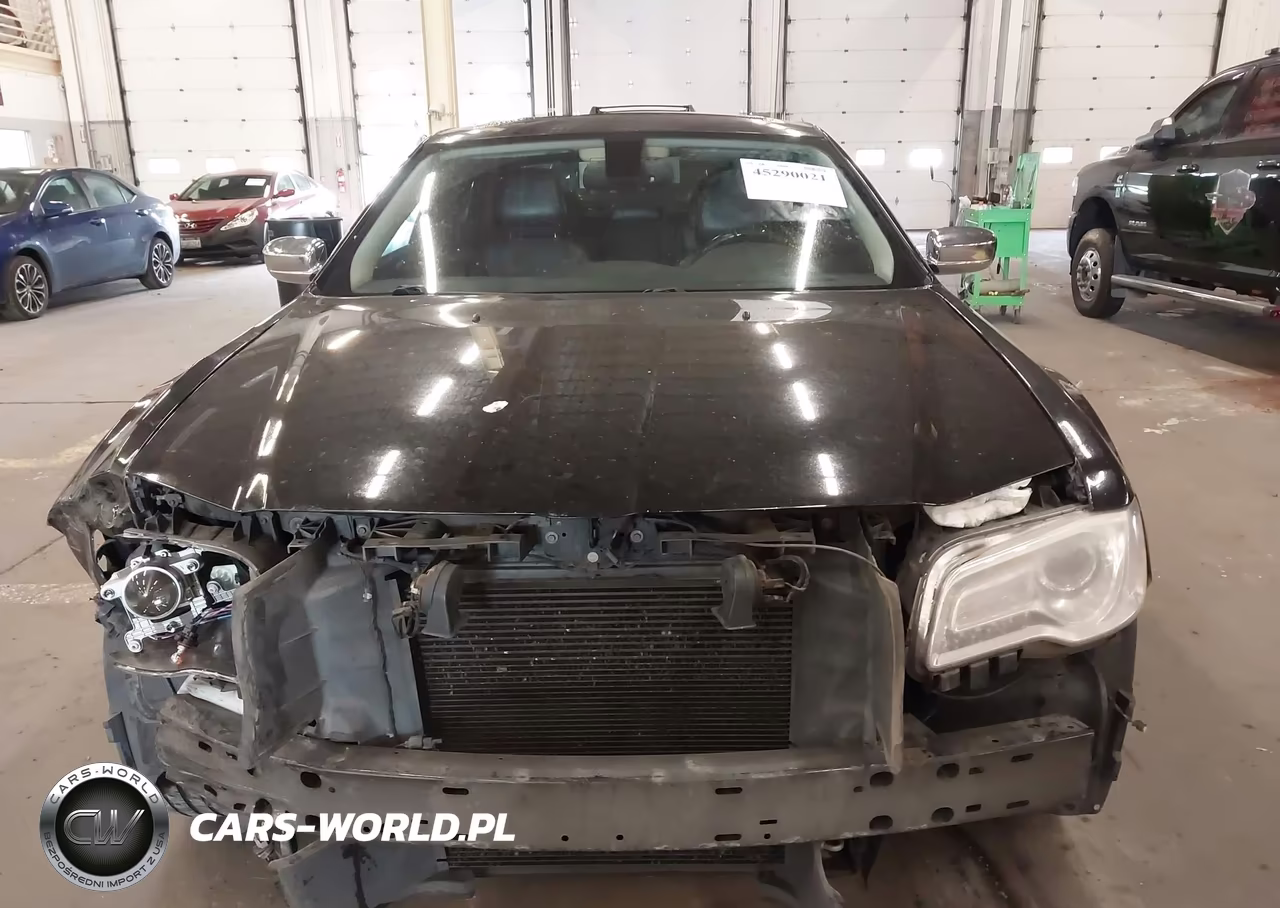 2015 Chrysler 300C VIN:2C3CCAEG2FH766126 - 13