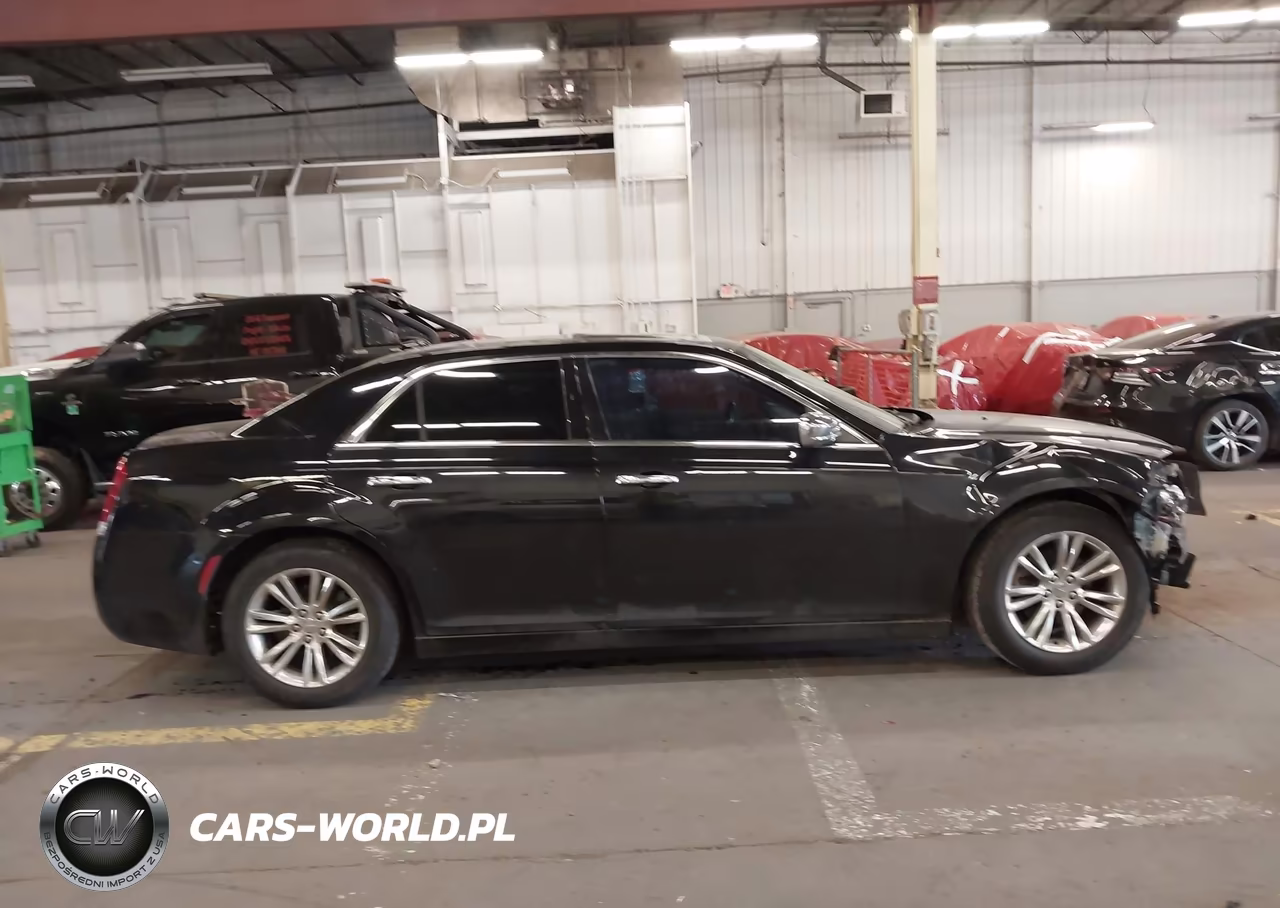 2015 Chrysler 300C VIN:2C3CCAEG2FH766126 - 14