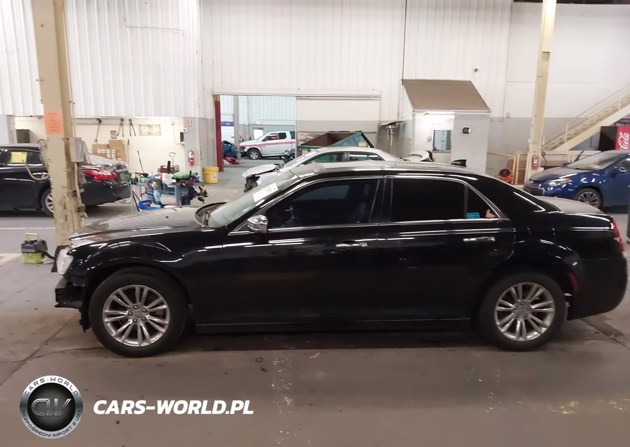 2015 Chrysler 300C VIN:2C3CCAEG2FH766126 - 15