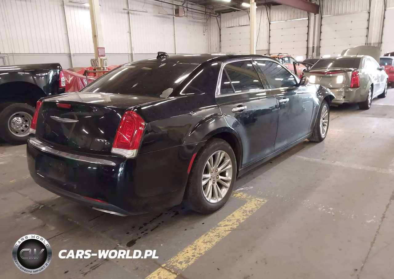 2015 Chrysler 300C VIN:2C3CCAEG2FH766126 - 4