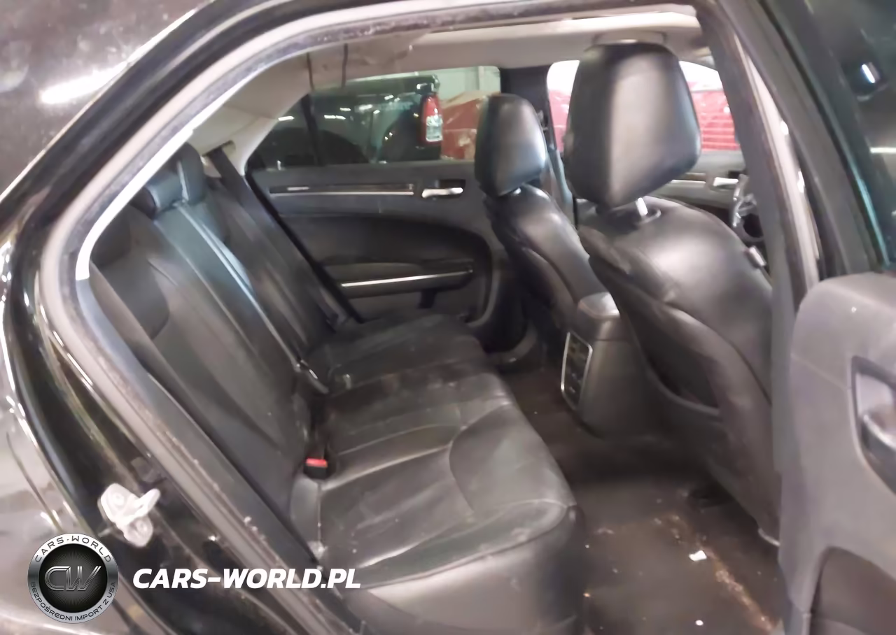 2015 Chrysler 300C VIN:2C3CCAEG2FH766126 - 8
