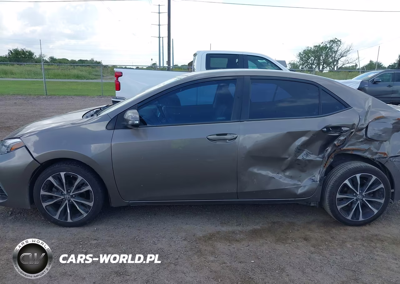 2018 Toyota Corolla Se VIN:5YFBURHE2JP768846 - 14
