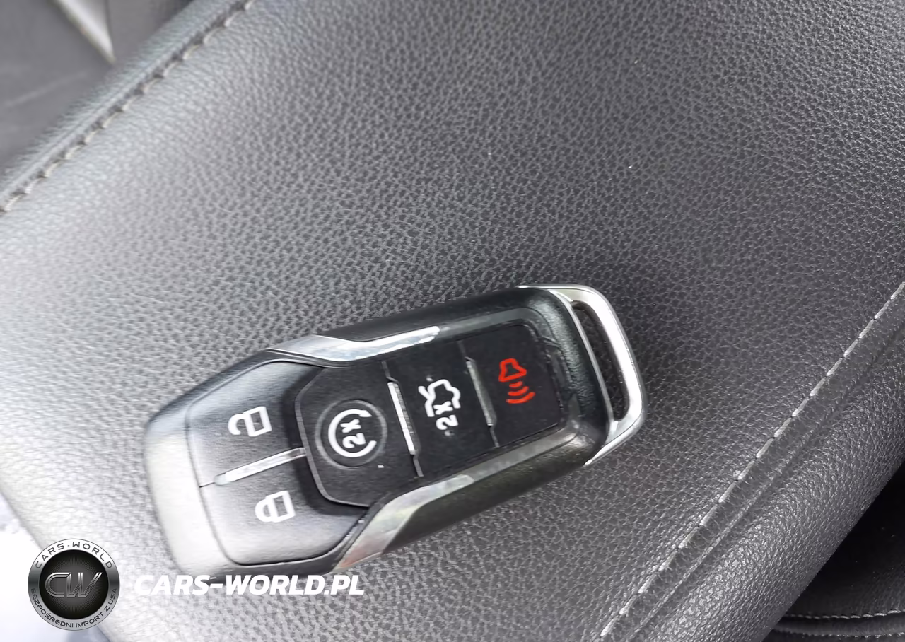 2013 Ford Fusion Titanium VIN:3FA6P0K96DR116882 - 11