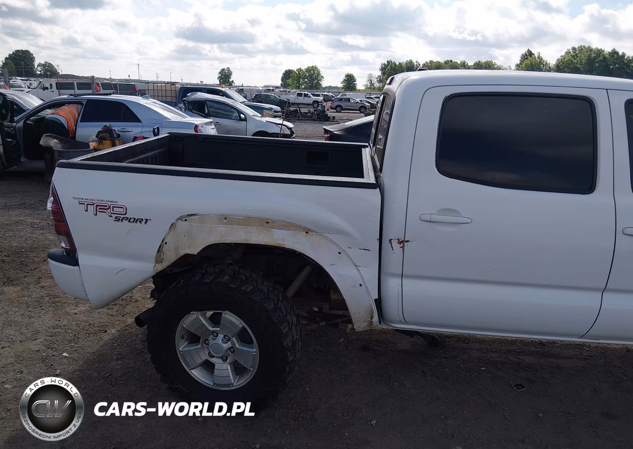 2011 Toyota Tacoma Base V6 VIN:3TMLU4EN9BM061781 - 6