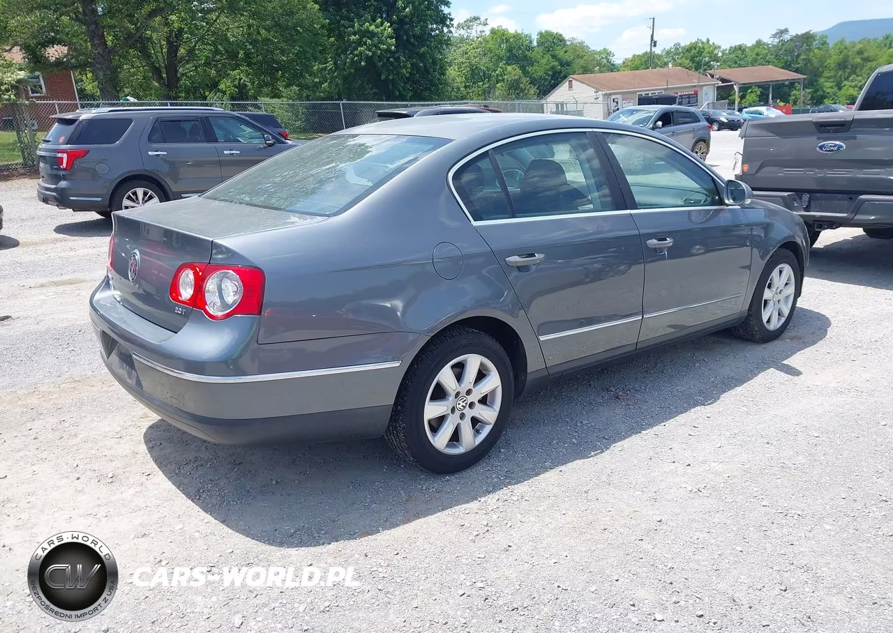 2008 Volkswagen Passat Turbo VIN:WVWJK73C48P047175 - 4