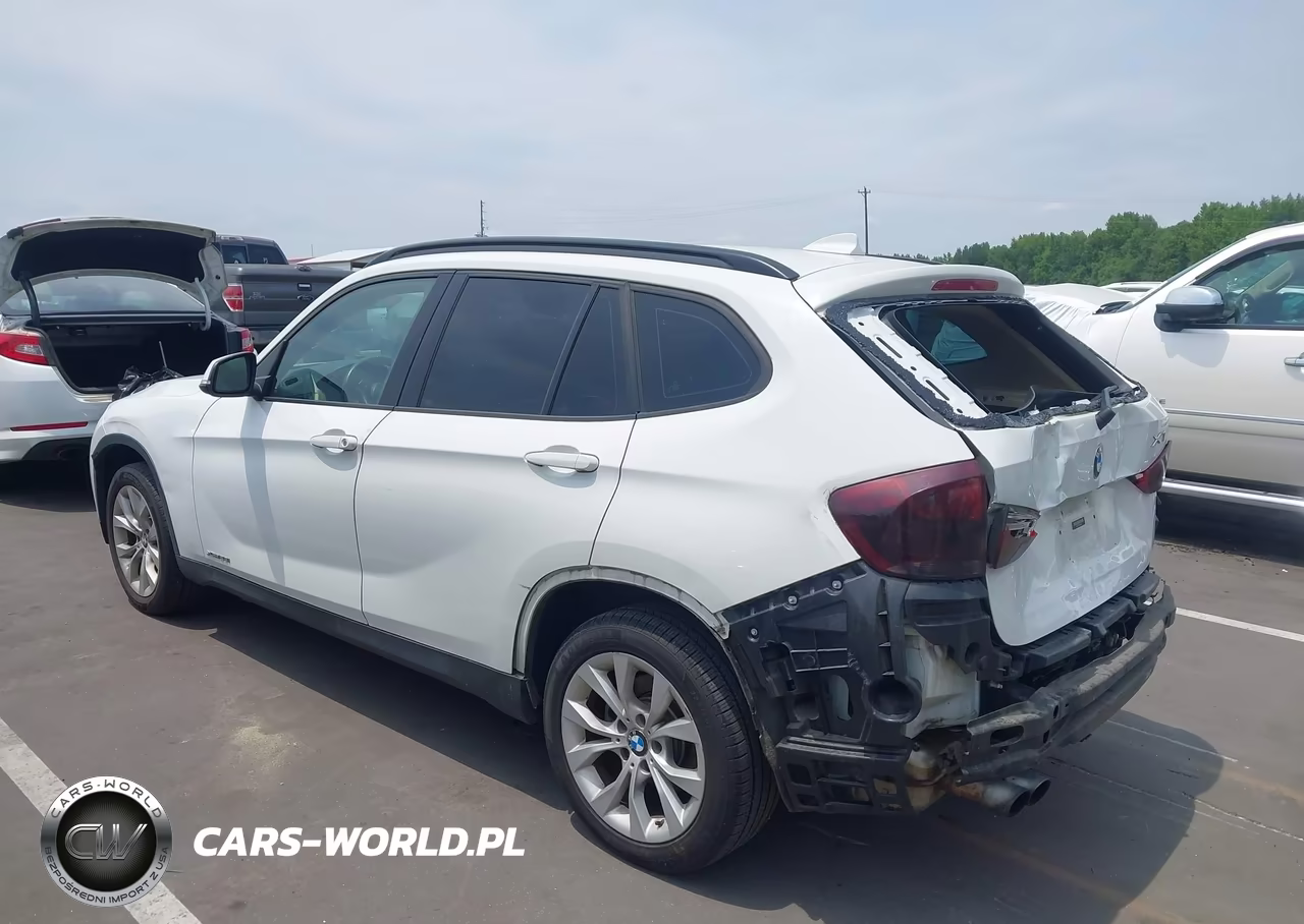2013 BMW X1 xDrive28I VIN:WBAVL1C50DVR82970 - 3