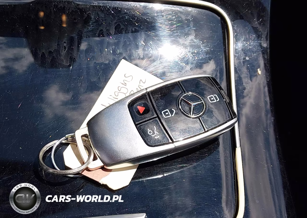 2017 Mercedes-Benz E 300 VIN:WDDZF4JB0HA024212 - 11