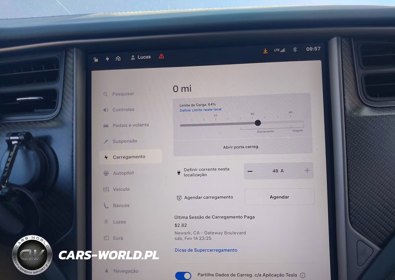 2018 Tesla Model X 100D-75D-P100D VIN:5YJXCBE21JF128634 - 18