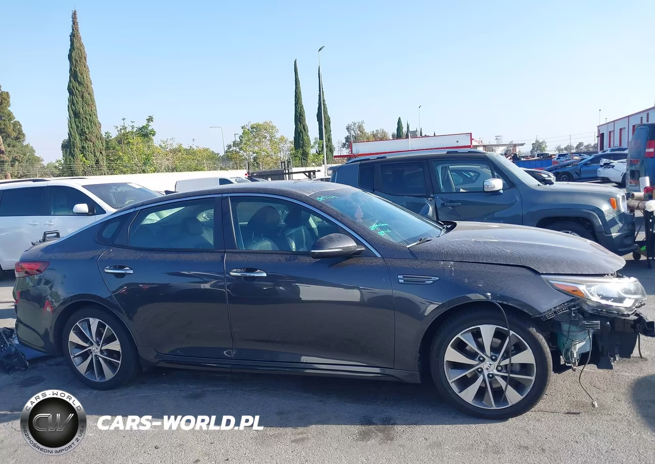2019 Kia Optima S VIN:5XXGT4L33KG286849 - 14