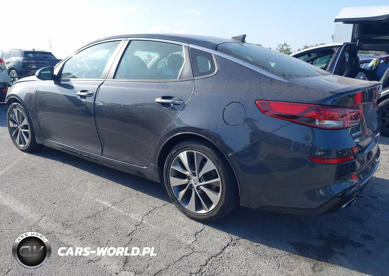 2019 Kia Optima S VIN:5XXGT4L33KG286849 - 3