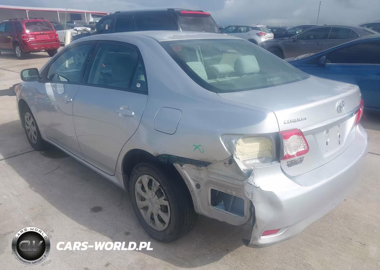 2011 Toyota Corolla Le VIN:JTDBU4EE3BJ090895 - 3