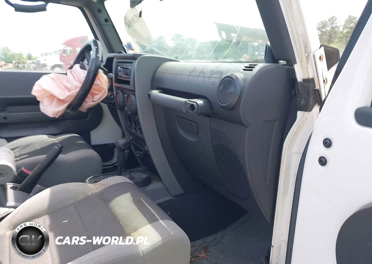 2007 Jeep Wrangler Unlimited X VIN:1J8GA391X7L122035 - 5