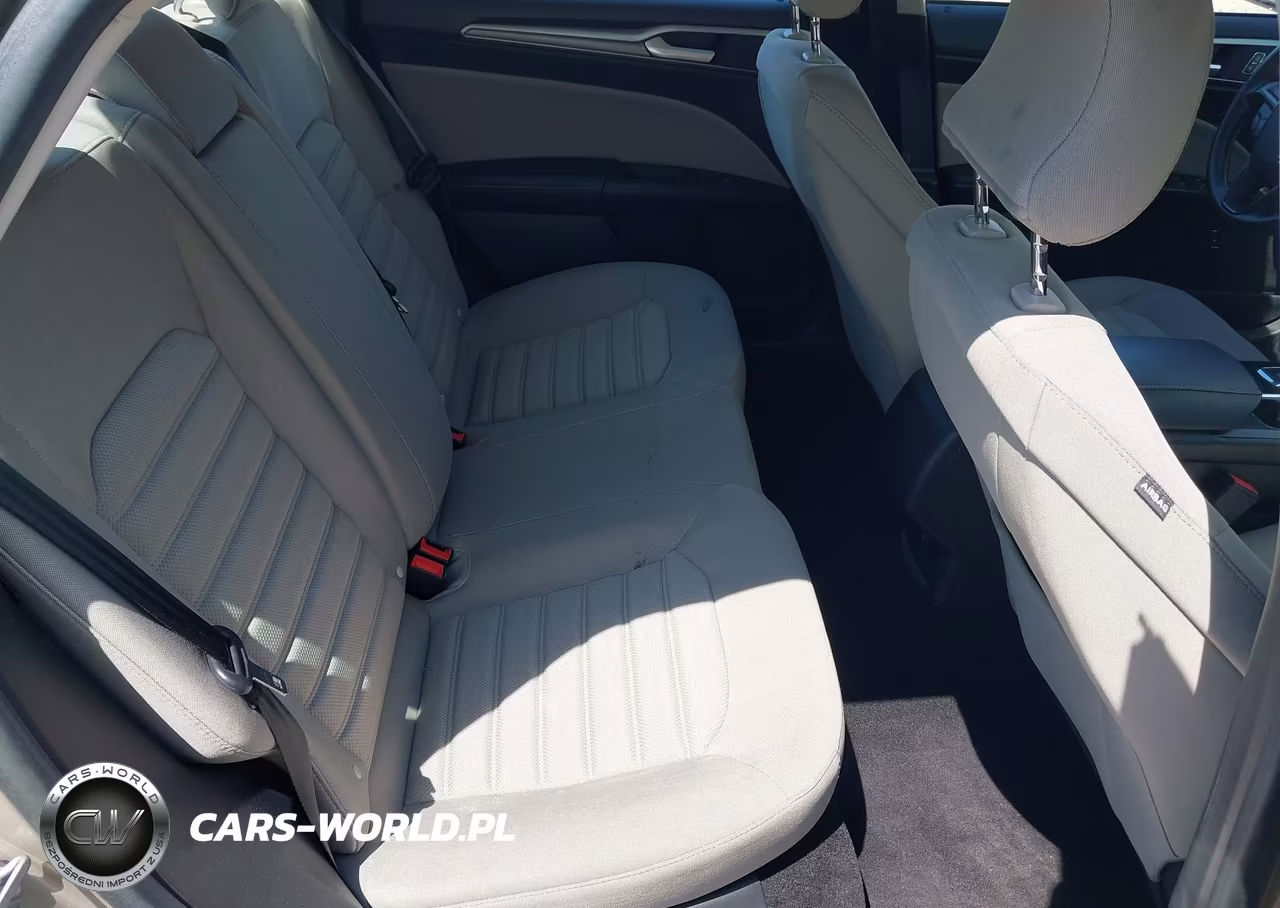 2018 Ford Fusion Hybrid S VIN:3FA6P0UU2JR100272 - 8