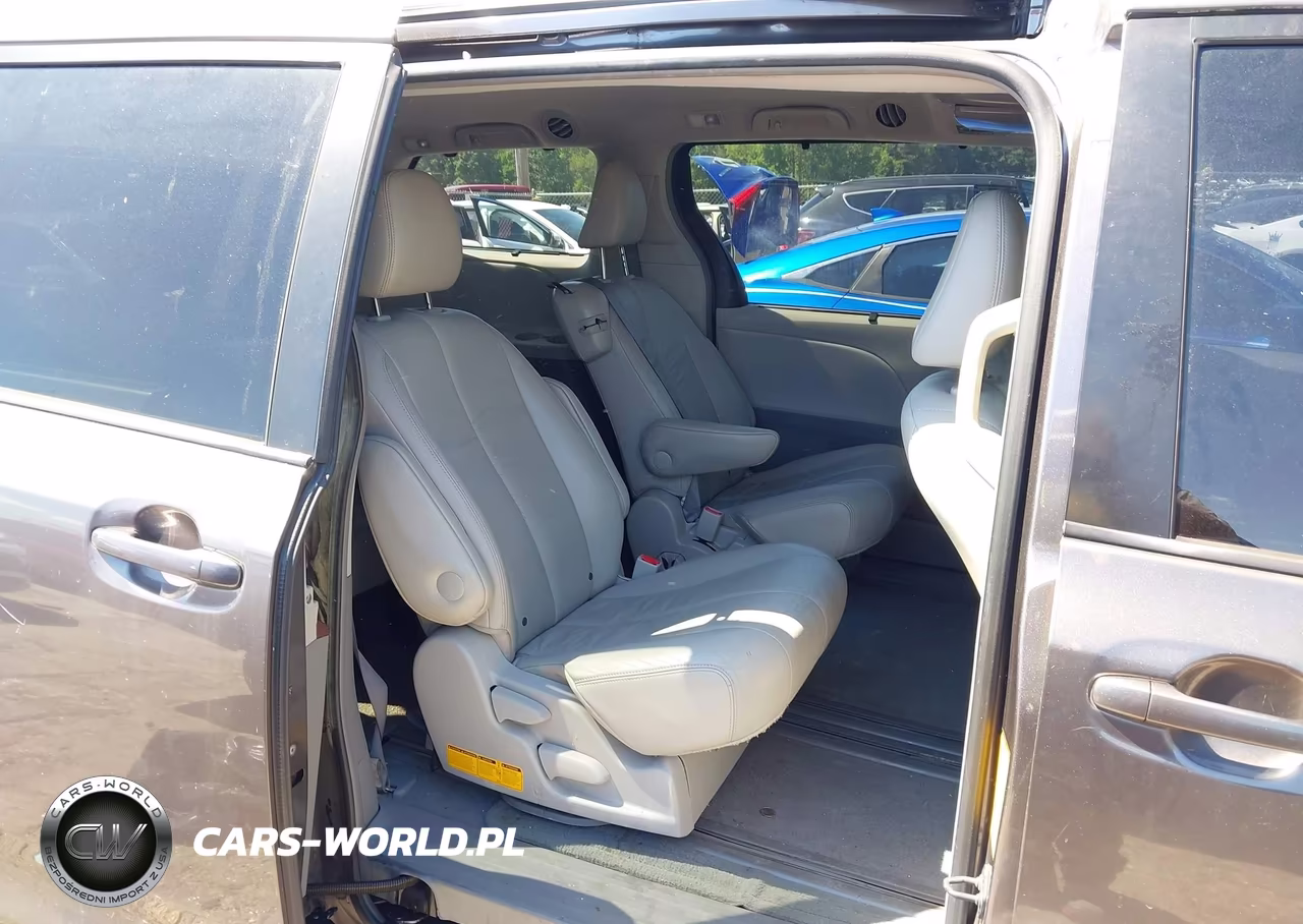 2011 Toyota Sienna Xle V6 VIN:5TDYK3DC6BS022247 - 8
