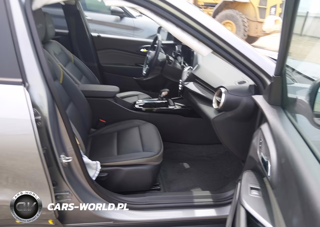 2025 Chevrolet Trax Activ VIN:KL77LKEP1SC259022 - 5