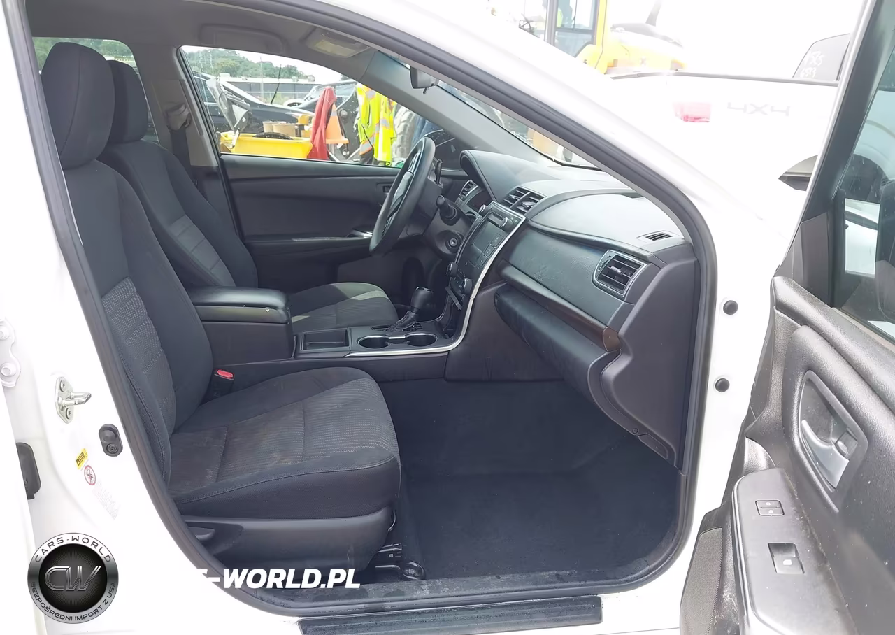 2016 Toyota Camry Le VIN:4T1BF1FK3GU219863 - 5