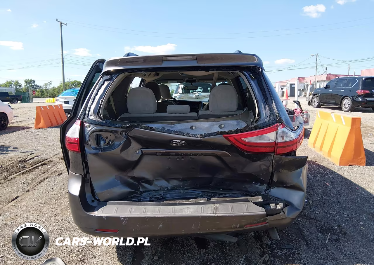 2017 Toyota Sienna Le 8 Passenger VIN:5TDKZ3DC3HS778239 - 15