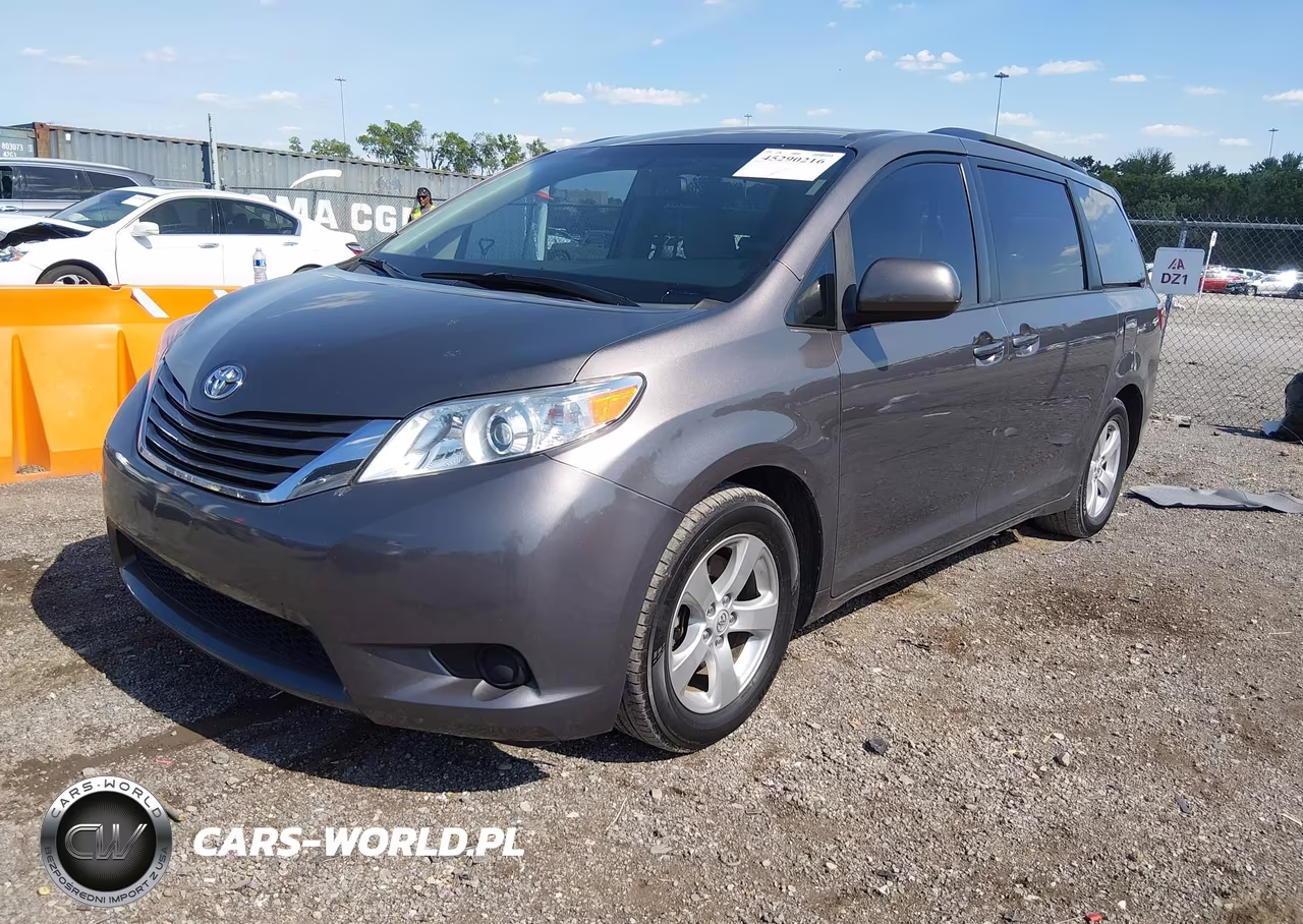 2017 Toyota Sienna Le 8 Passenger VIN:5TDKZ3DC3HS778239 - 2