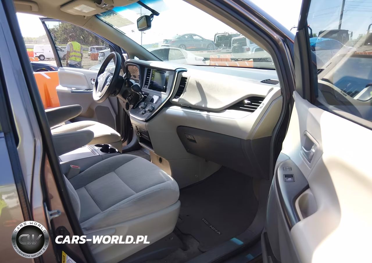 2017 Toyota Sienna Le 8 Passenger VIN:5TDKZ3DC3HS778239 - 5
