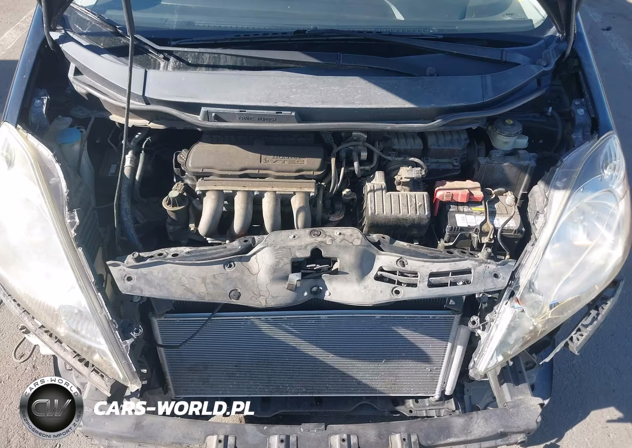 2010 Honda Fit Sport VIN:JHMGE8H48AS002119 - 10
