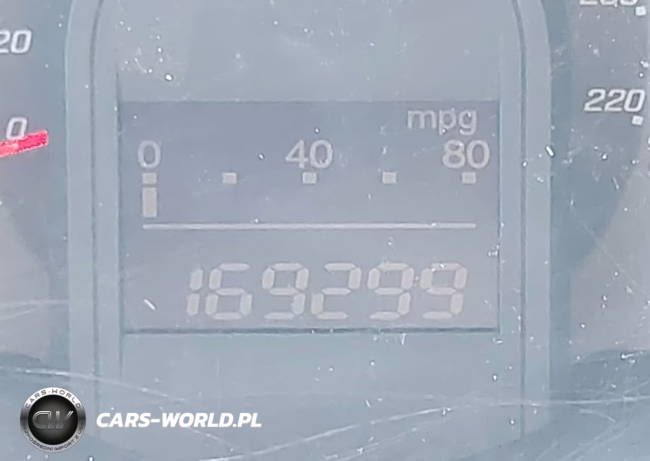 2010 Honda Fit Sport VIN:JHMGE8H48AS002119 - 16