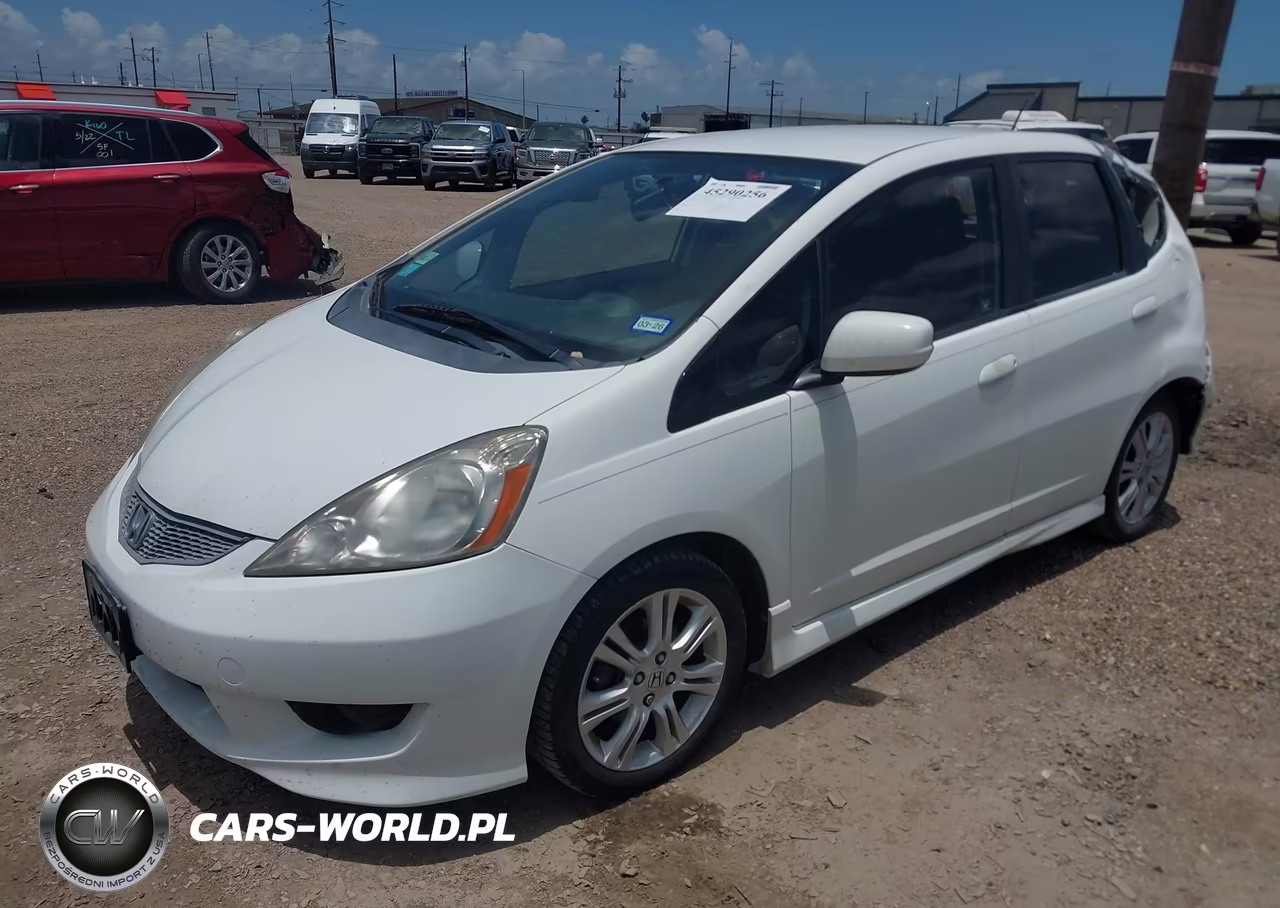 2010 Honda Fit Sport VIN:JHMGE8H40AC030202 - 2