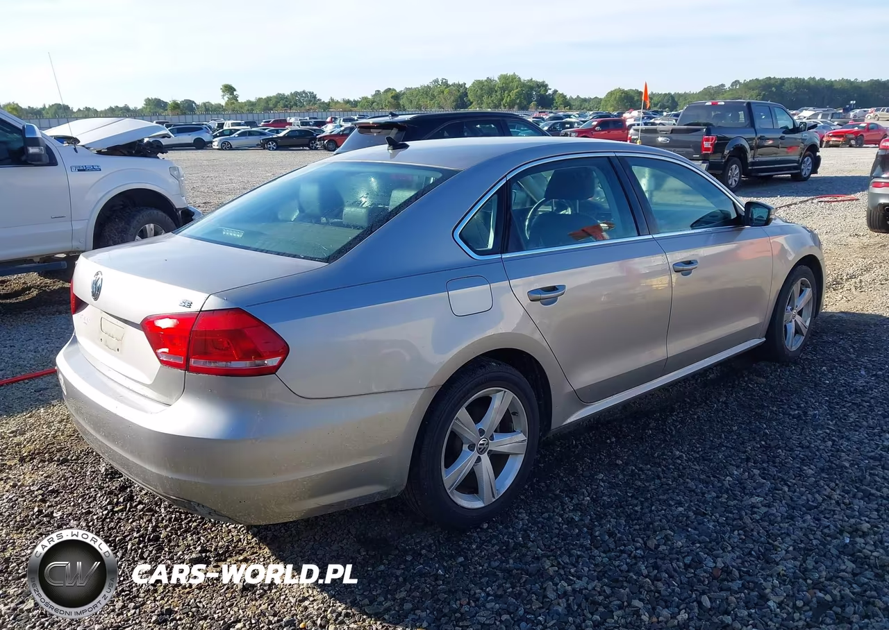 2013 Volkswagen Passat 2.5L Se VIN:1VWBH7A35DC020295 - 4
