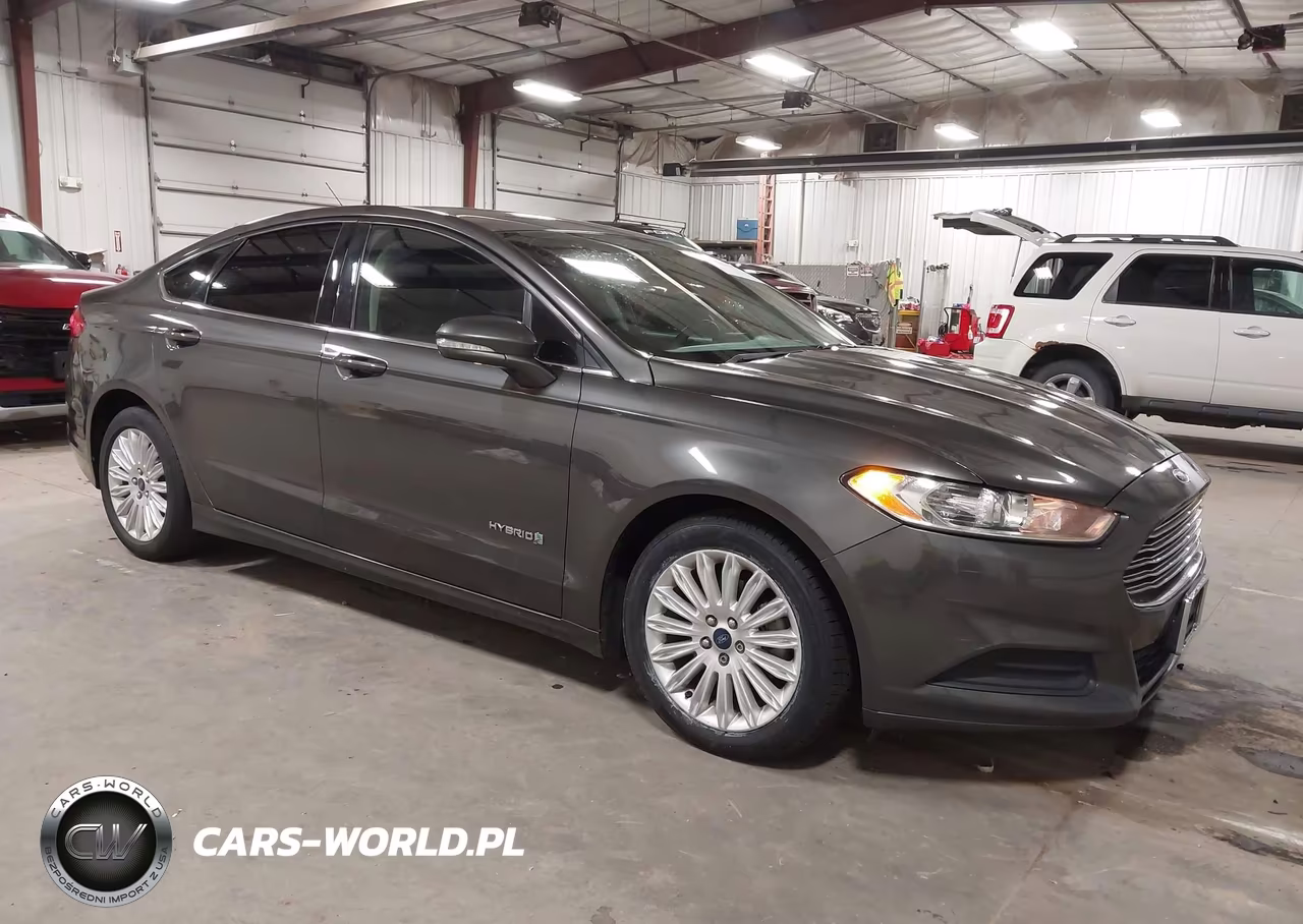 2015 Ford Fusion Hybrid Se – zdjęcie 1 z 16