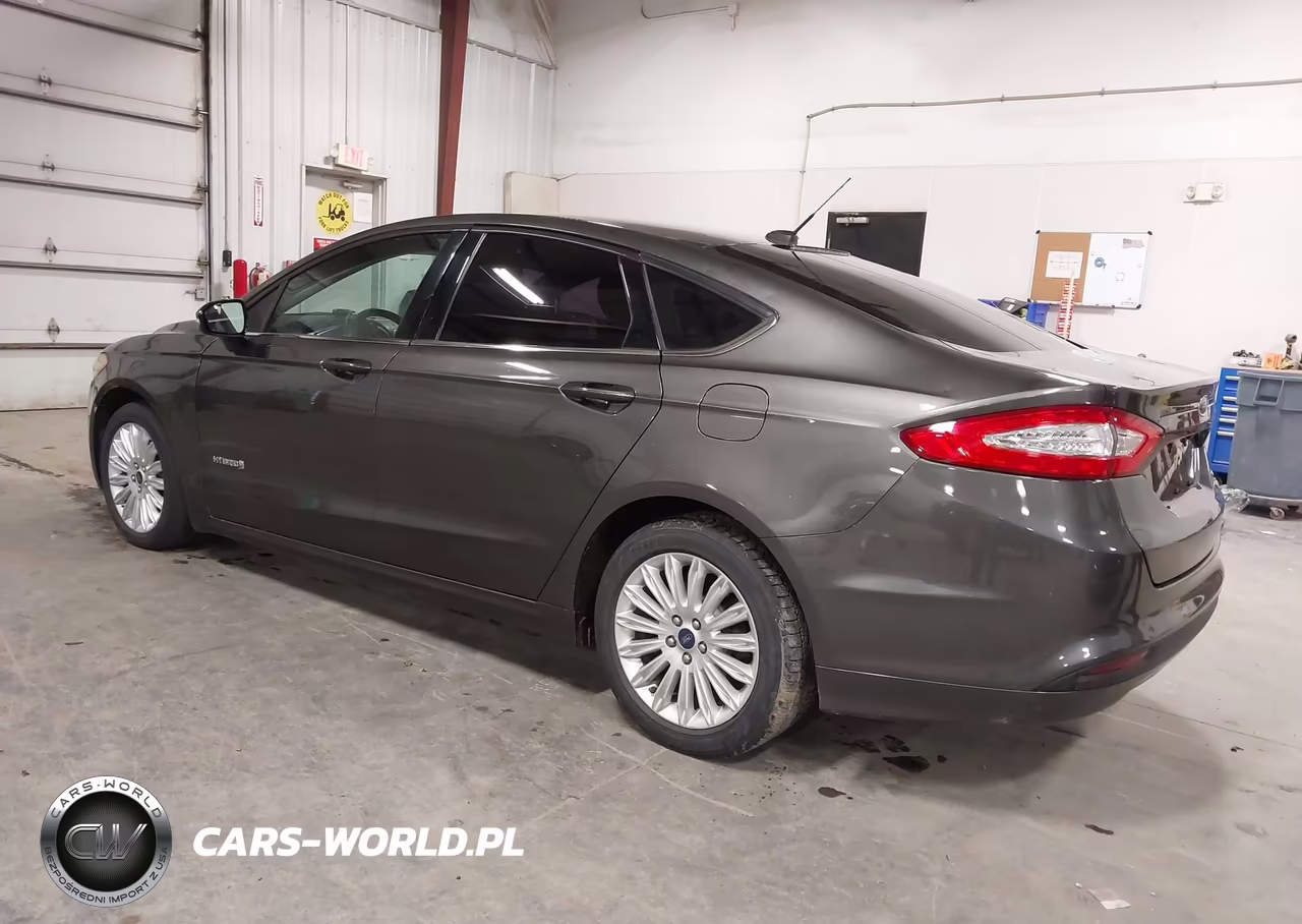 2015 Ford Fusion Hybrid Se VIN:3FA6P0LU4FR290102 - 3