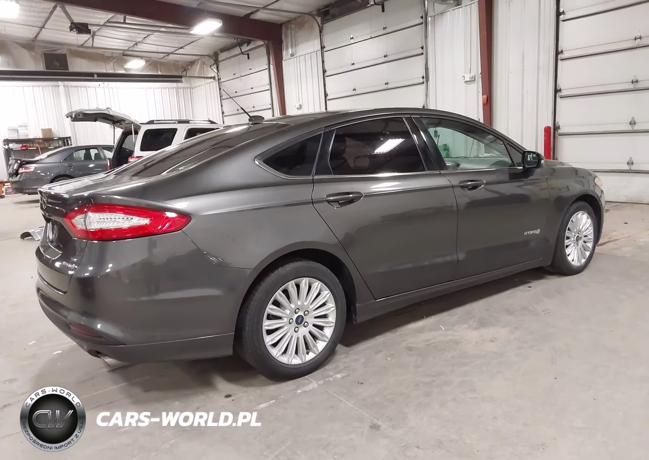 2015 Ford Fusion Hybrid Se VIN:3FA6P0LU4FR290102 - 4