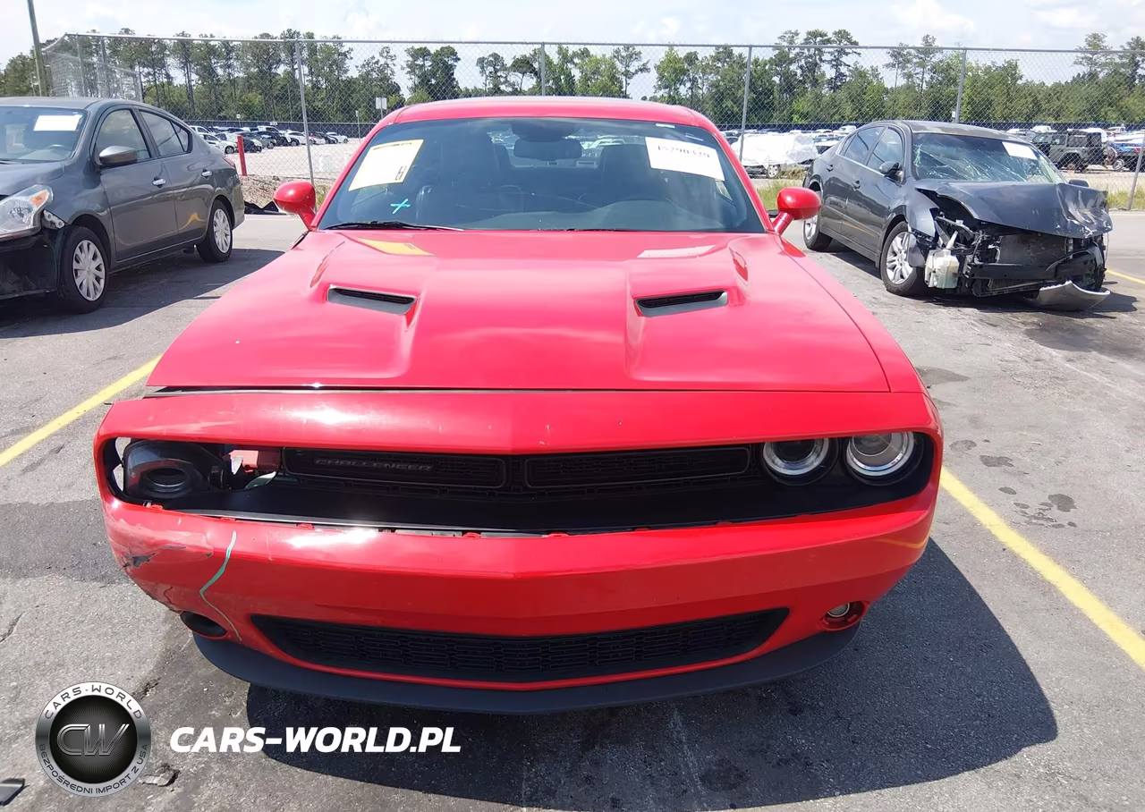 2018 Dodge Challenger Sxt Plus VIN:2C3CDZAGXJH251885 - 13