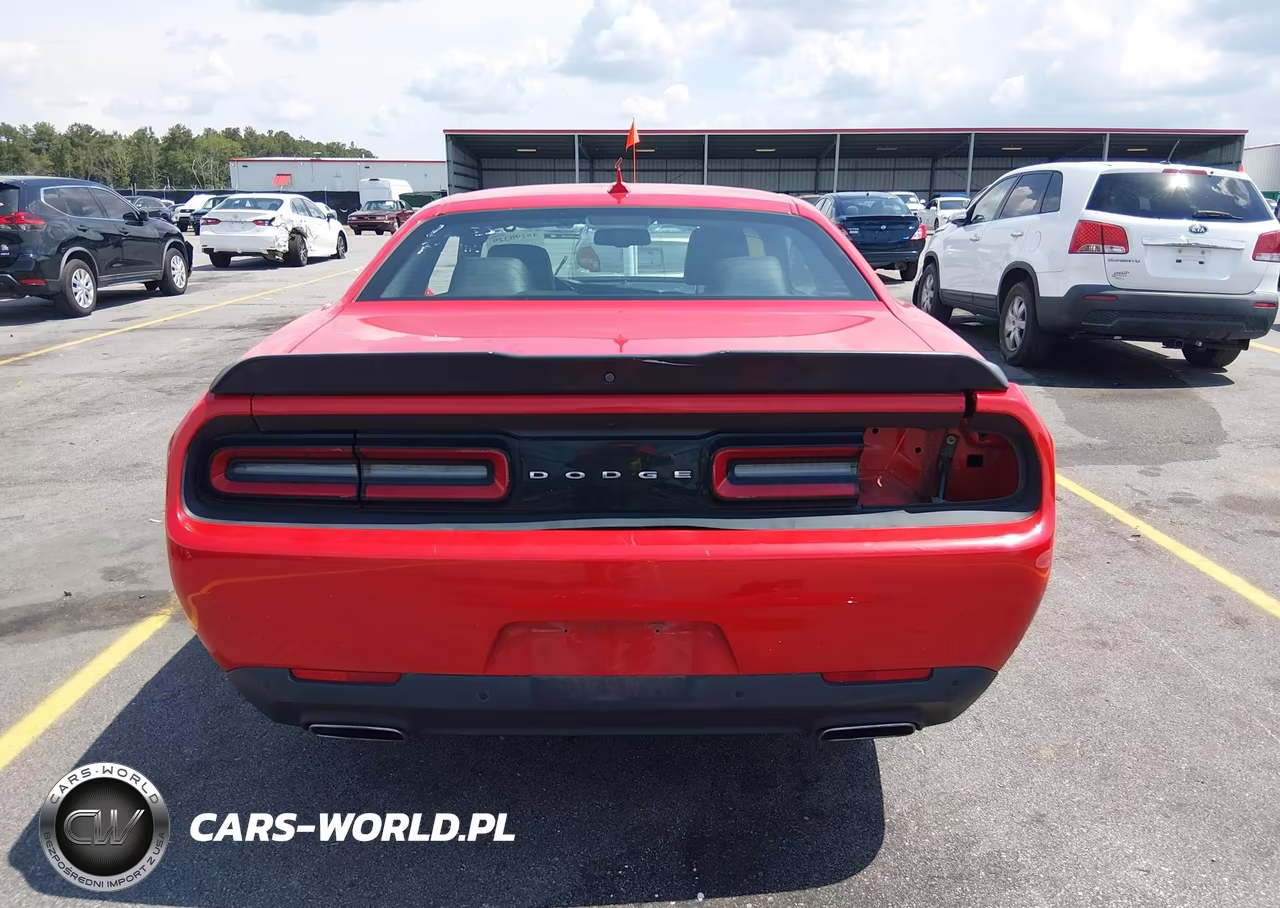 2018 Dodge Challenger Sxt Plus VIN:2C3CDZAGXJH251885 - 17