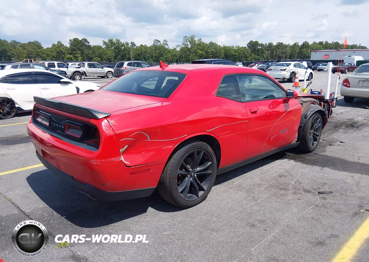 2018 Dodge Challenger Sxt Plus VIN:2C3CDZAGXJH251885 - 4