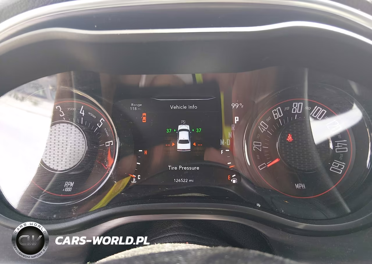 2018 Dodge Challenger Sxt Plus VIN:2C3CDZAGXJH251885 - 7