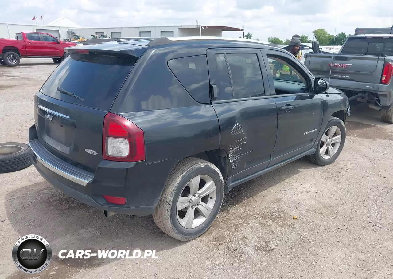 2015 Jeep Compass Sport-North VIN:1C4NJDAB6FD331659 - 4