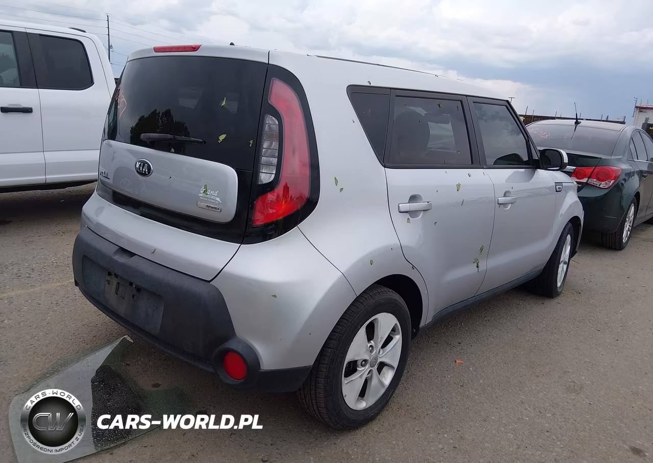 2015 Kia Soul + VIN:KNDJP3A51F7761387 - 4