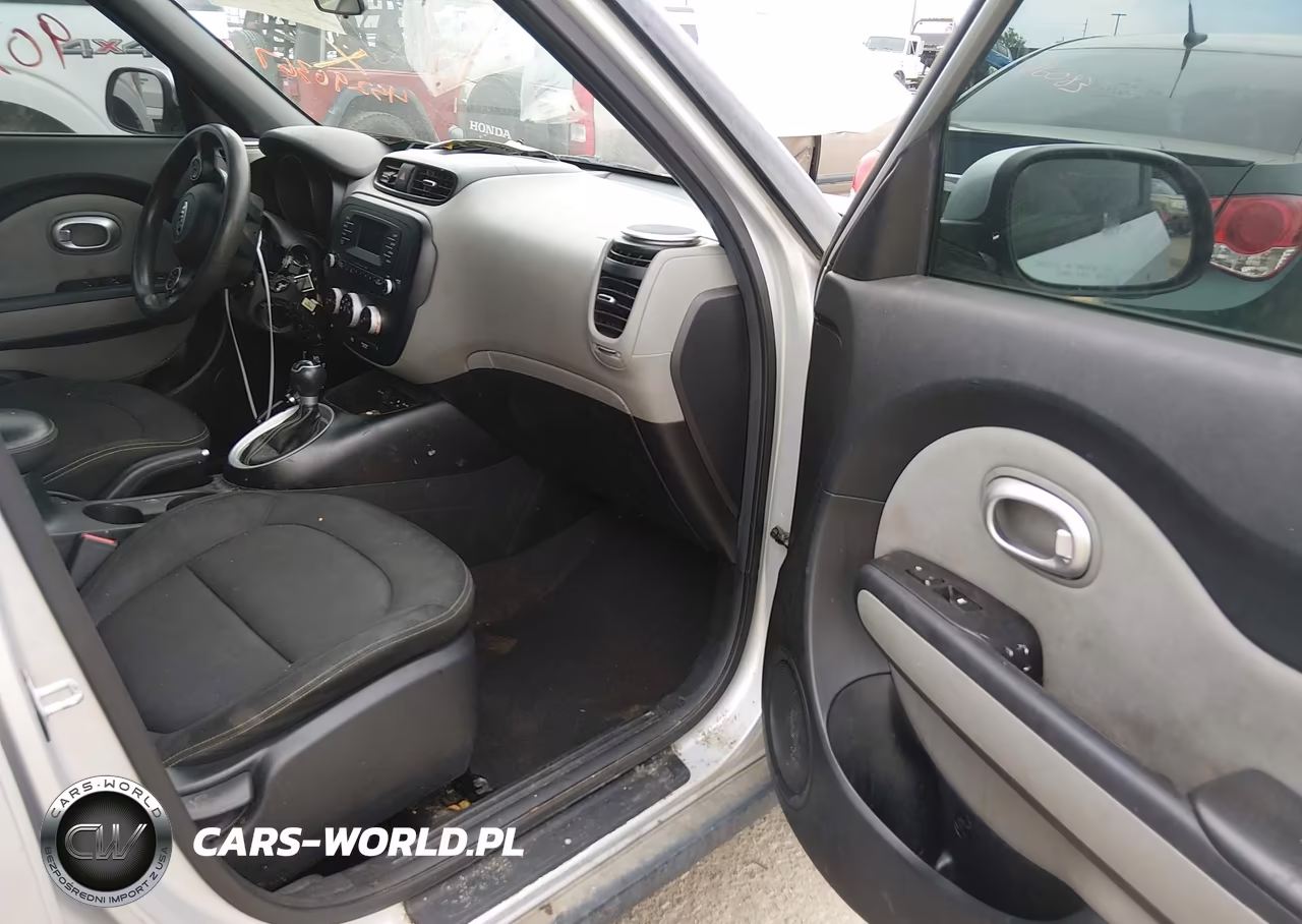 2015 Kia Soul + VIN:KNDJP3A51F7761387 - 5