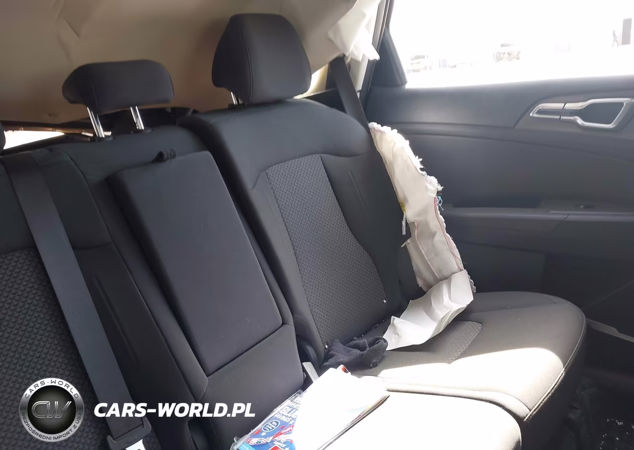 2025 Kia Sportage Lx VIN:KNDPUCDF8S7401079 - 8