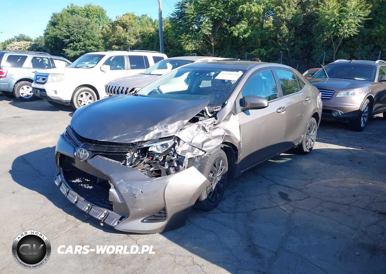 2018 Toyota Corolla Le VIN:5YFBURHE0JP812584 - 2