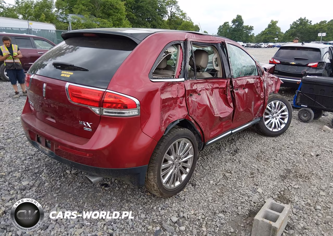 2013 Lincoln Mkx VIN:2LMDJ8JKXDBL32108 - 4
