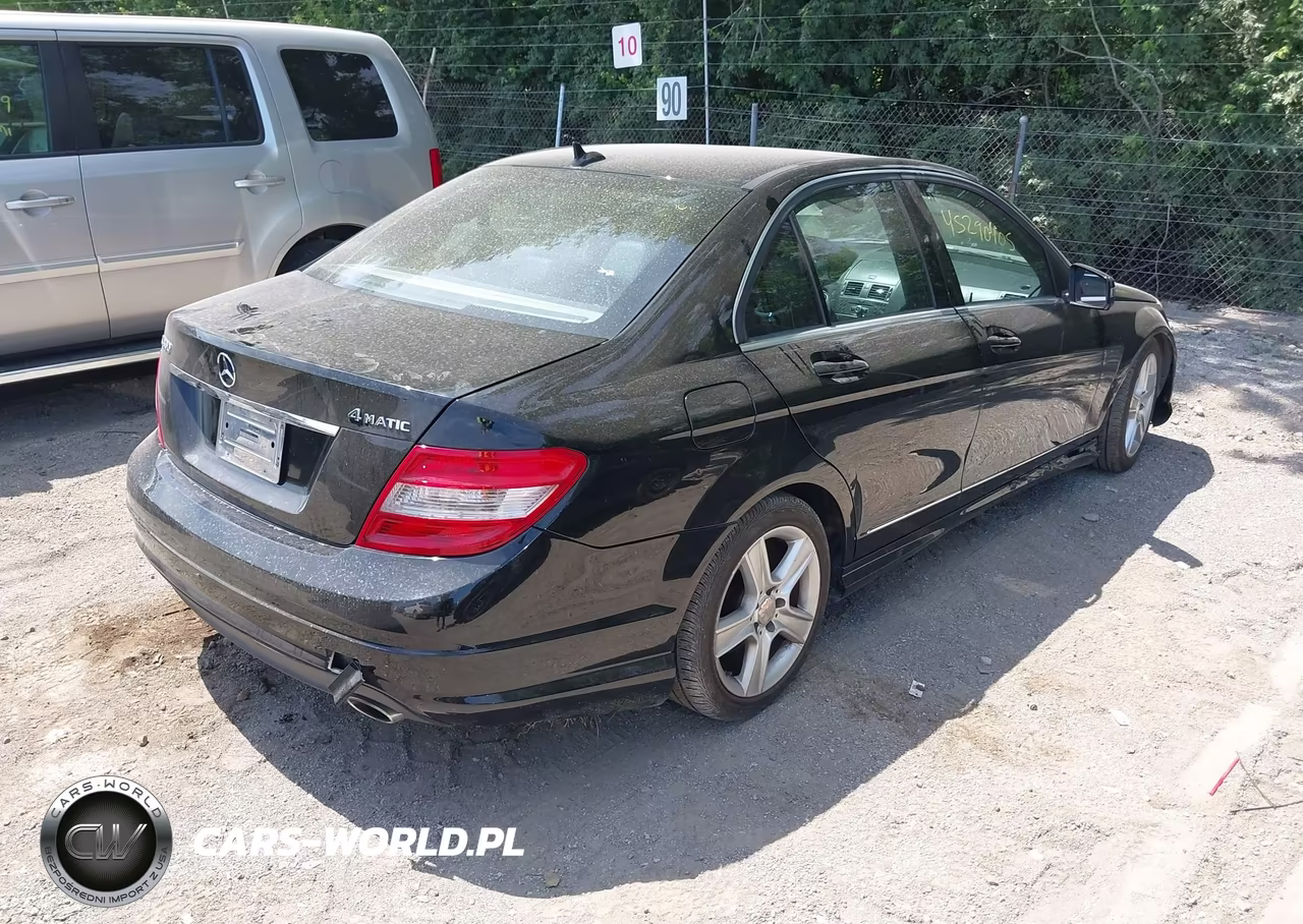 2011 Mercedes-Benz C 300 Sport 4Matic VIN:WDDGF8BB1BF541025 - 4